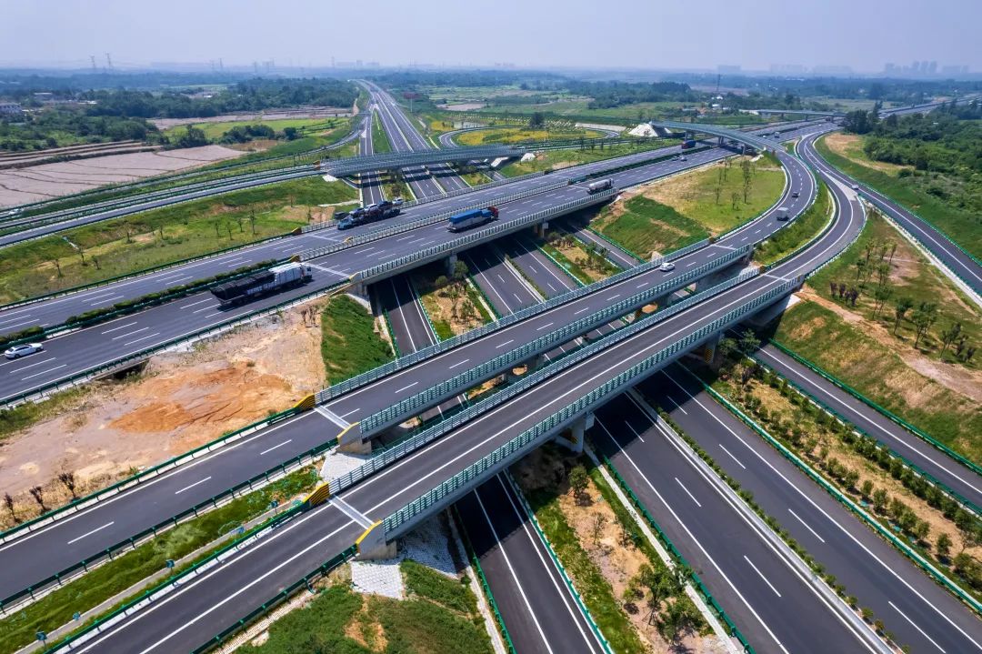 1695009997110569.jpg 28874956.jpg